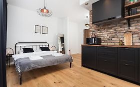 City Of The Kings - Botany Bay Apartment